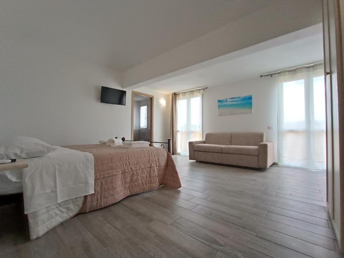 Costa Di Sopra Affittacamere By Hospitality Sardinia Quartu Sant'Elena Exterior photo